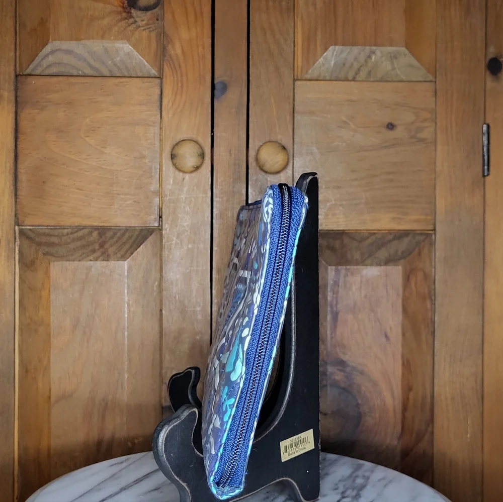 Vera Bradley Factory Personal Travel Organizer - Picture 7 of 13